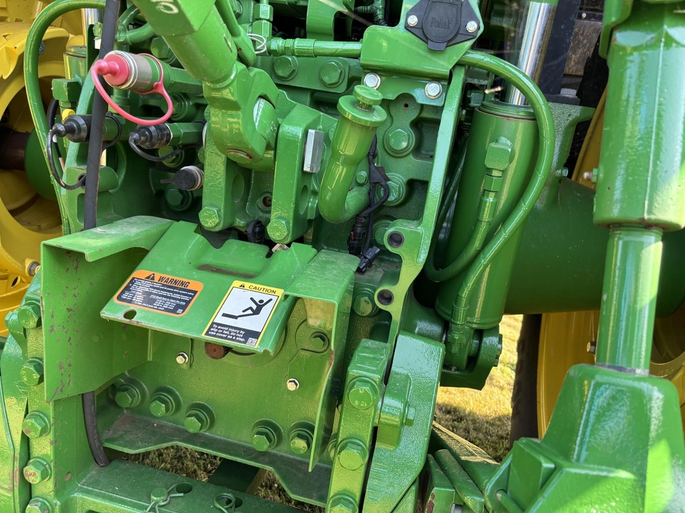 2023 John Deere 7r 210