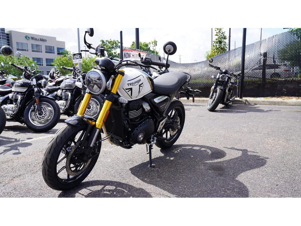 2026 Triumph Speed 400 alt
