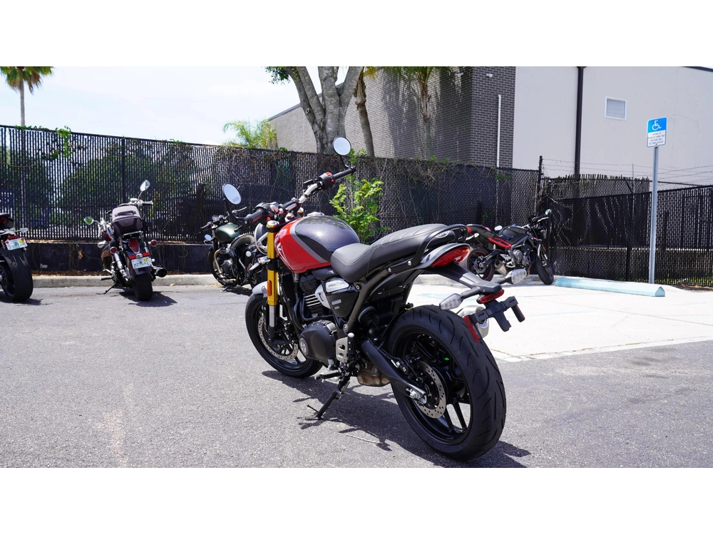 2026 Triumph Speed 400 alt