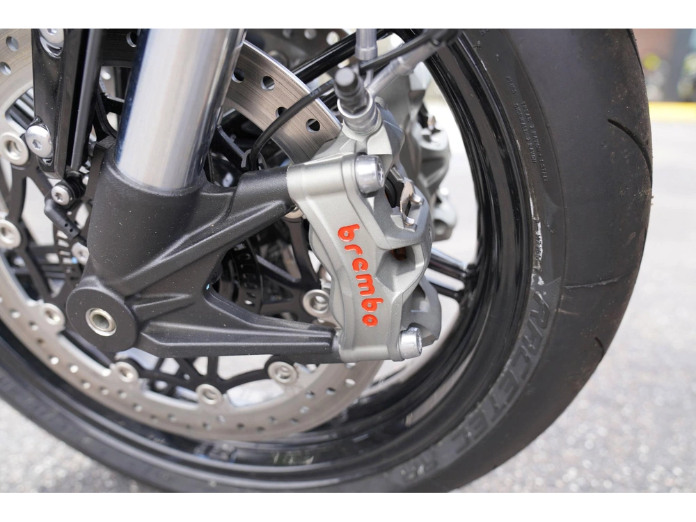 2025 Triumph Speed Twin 1200 alt