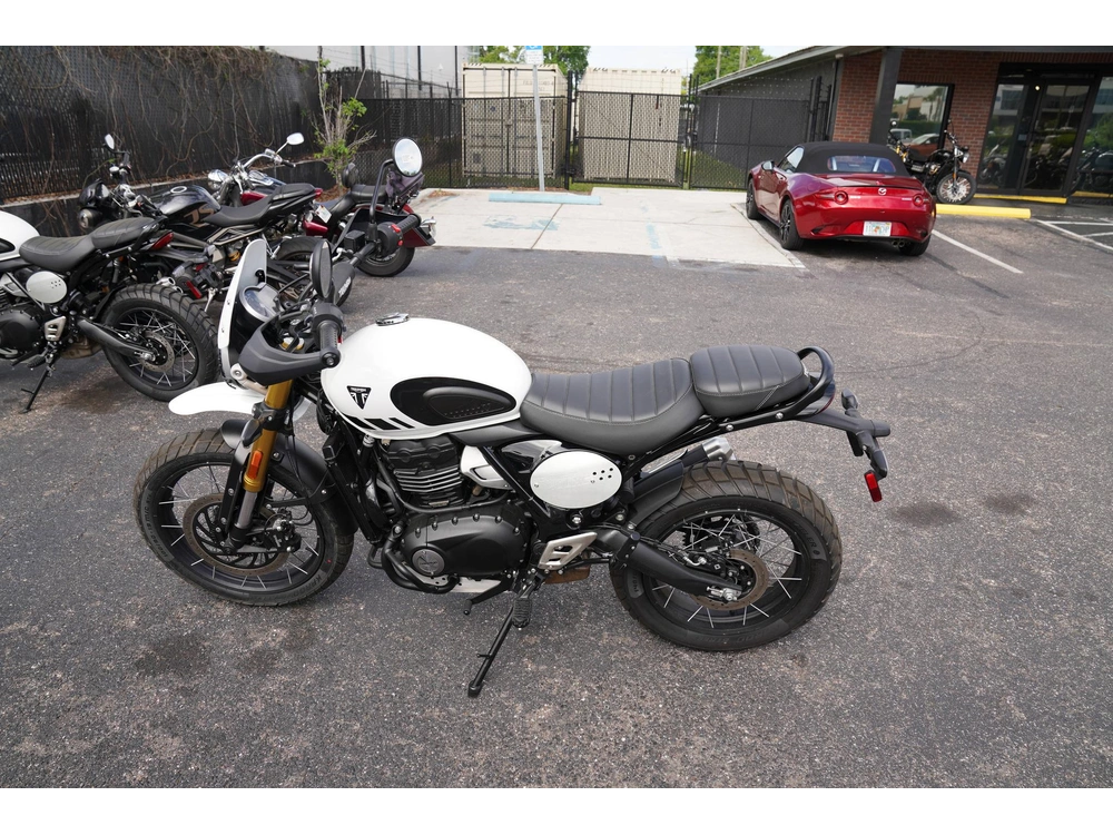 2026 Triumph Scrambler 400 Xc alt
