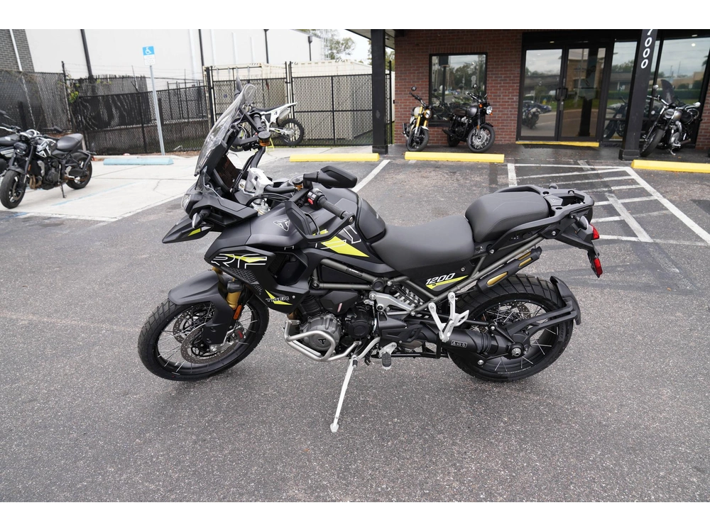 2026 Triumph Tiger 1200 Desert Edition alt