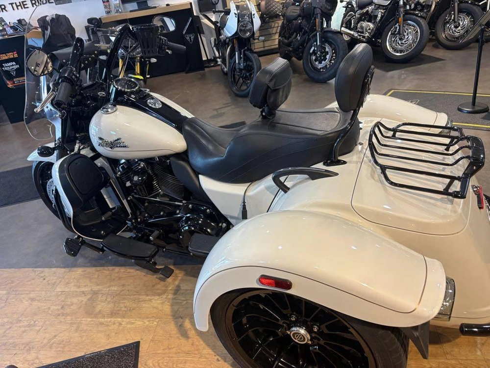 2023 Harley-davidson Freewheeler Trike alt