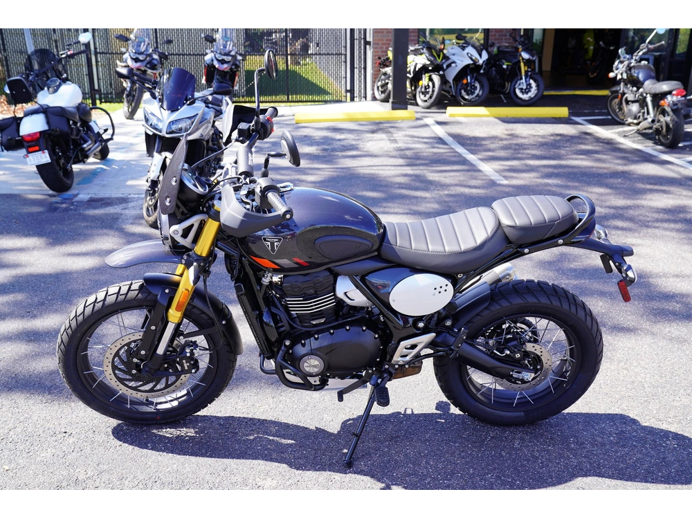 2026 Triumph Scrambler 400 Xc alt