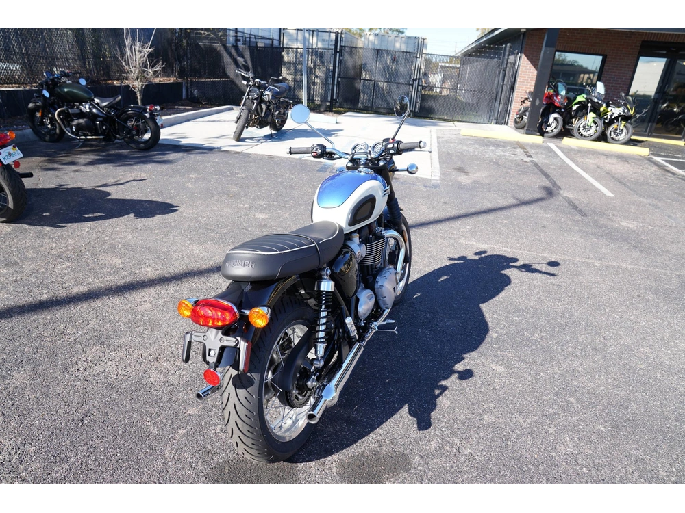 2026 Triumph Bonneville T120 Base alt