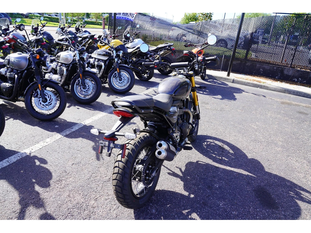 2026 Triumph Scrambler 400 Xc alt