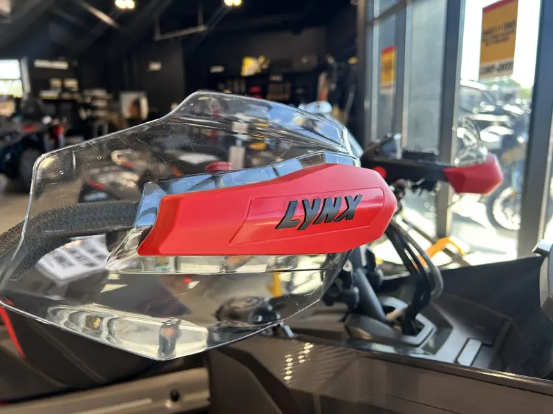 2024 Lynx RAVE RE 850 Dealer Demo