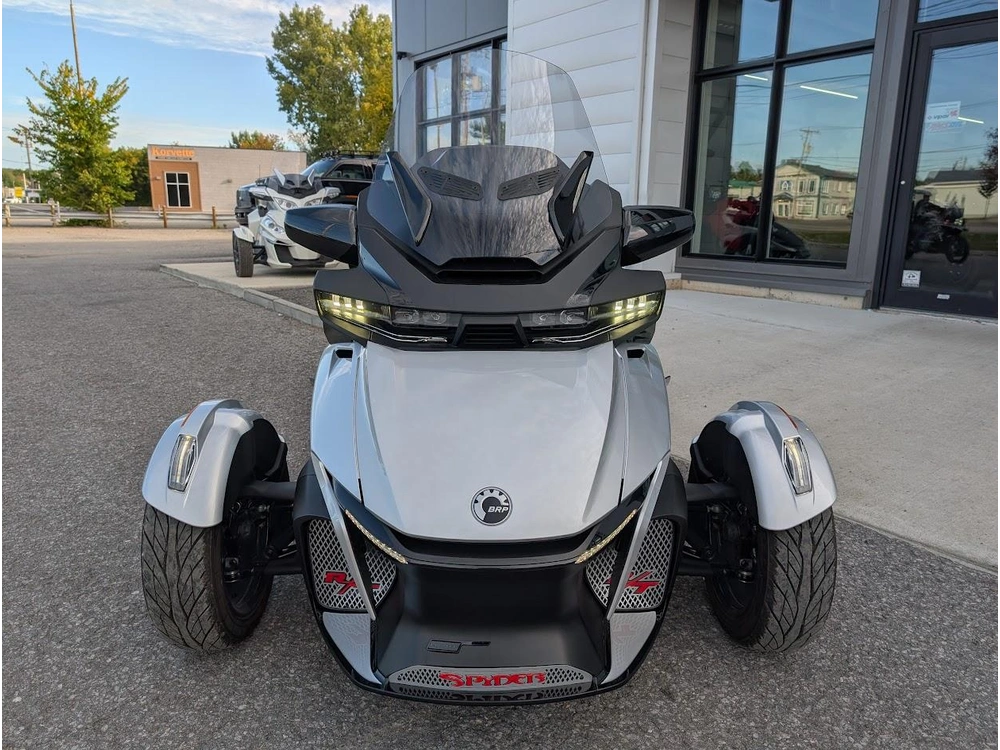 Bombardier Spyder Rt Limited 2024 alt