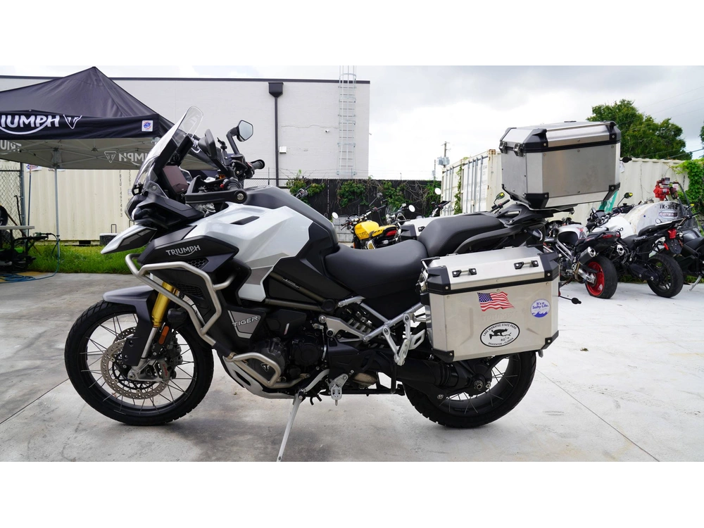 2023 Triumph Tiger 1200 Rally Explorer alt
