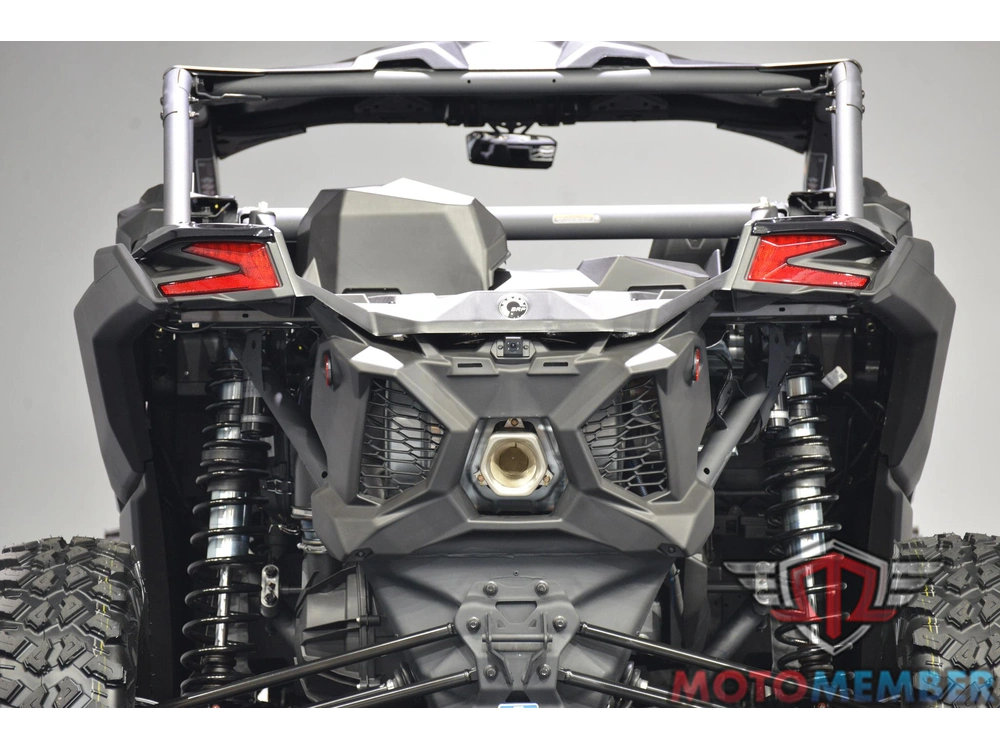 2026 Can-am Maverick X3 X Rs Turbo Rr Triple Black_10.25 In Infotainment