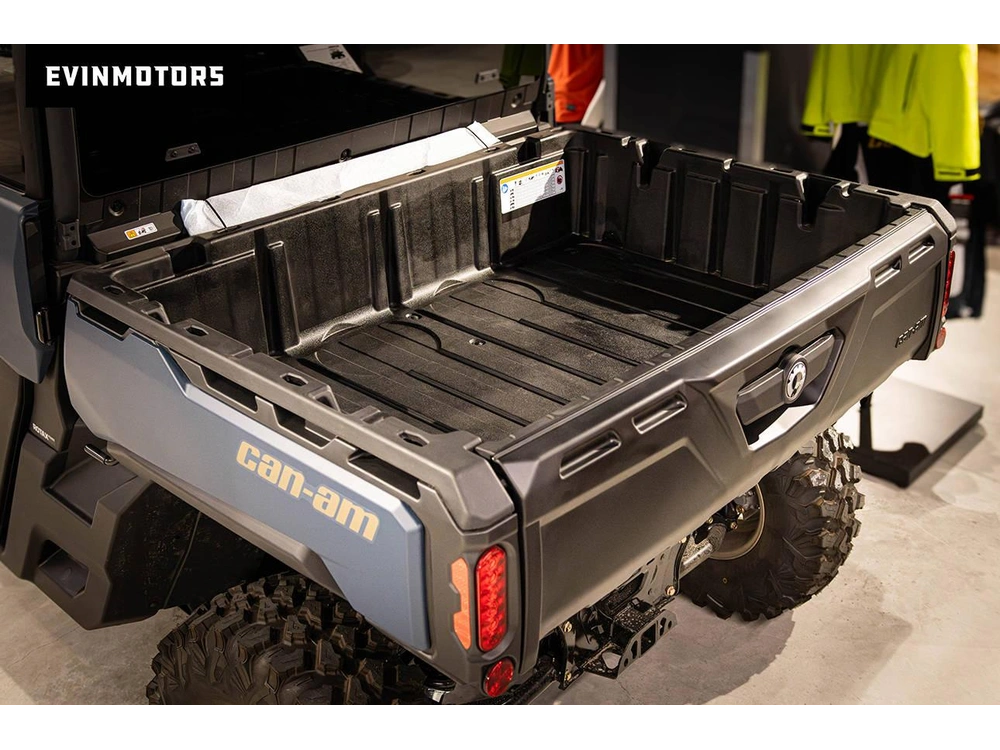 2025 Can-am Defender Max Limited Hd10