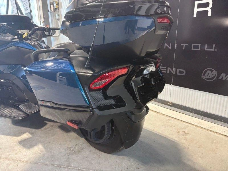 Can-am Rt Limited 2023 alt