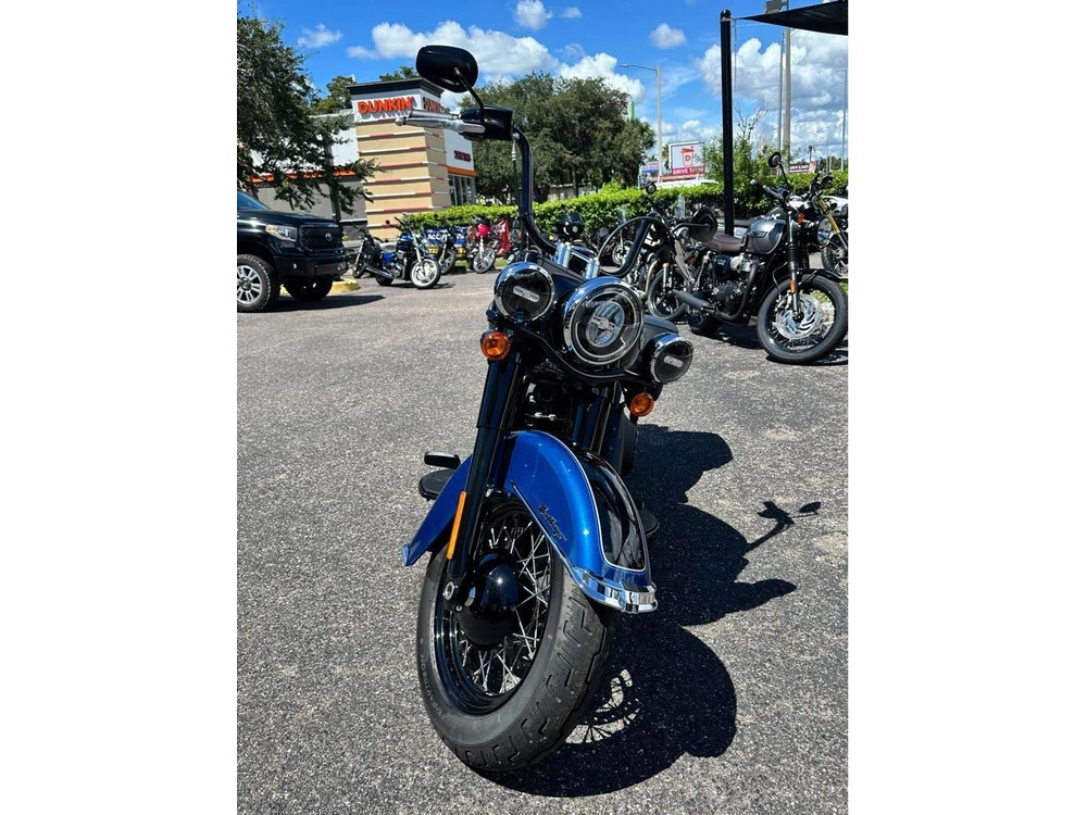 2022 Harley-davidson Softail Heritage Classic 114 alt