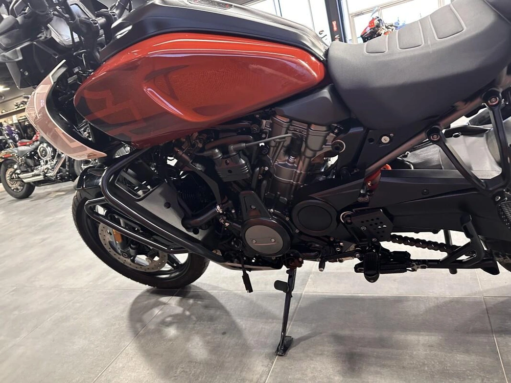 2024 Harley-davidson Adventure Touring alt