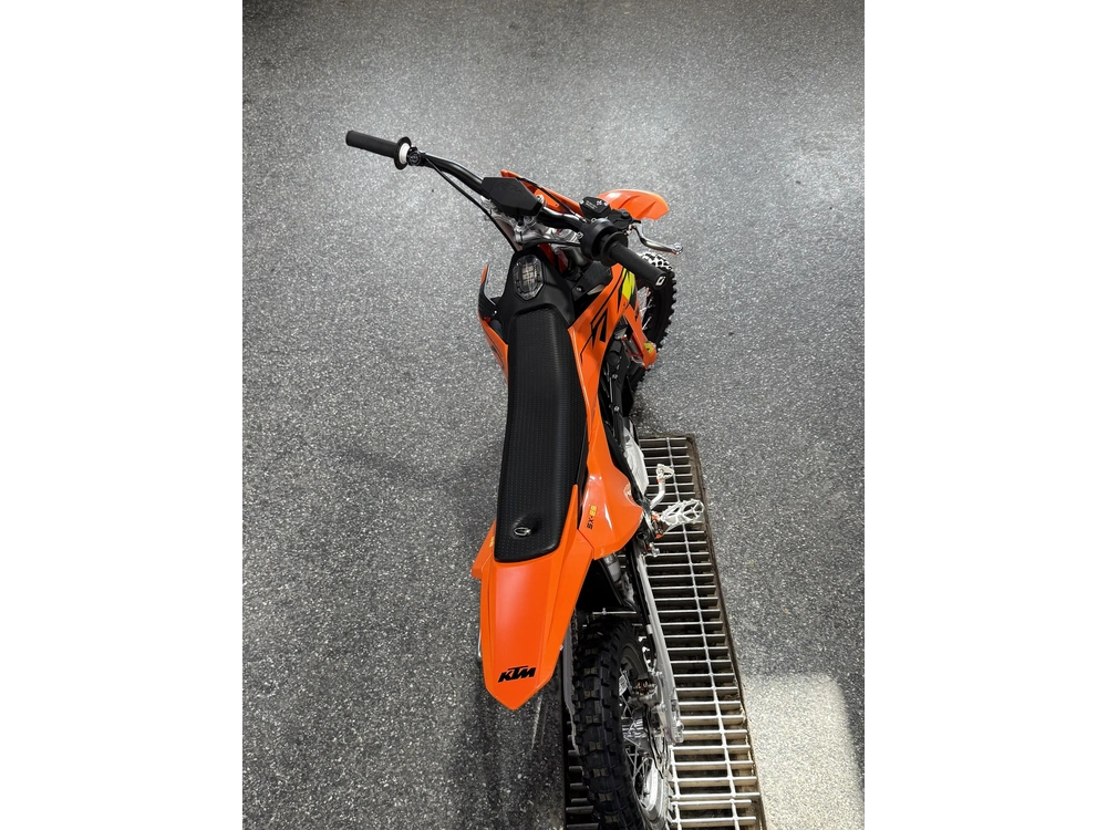2027 Ktm Sx-e5 alt