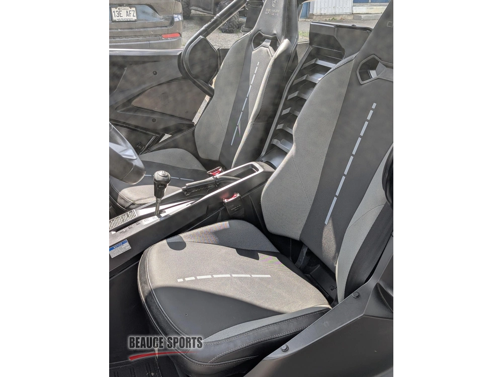 Cfmoto Z Force 950 Ho Sport Côte À Côte Sport Performance Sentier Trail 2 Places Récréatif Vitesse Suspension Haute Puissance Faible Km Rzr Maverick Yxz Talon Krx 2023