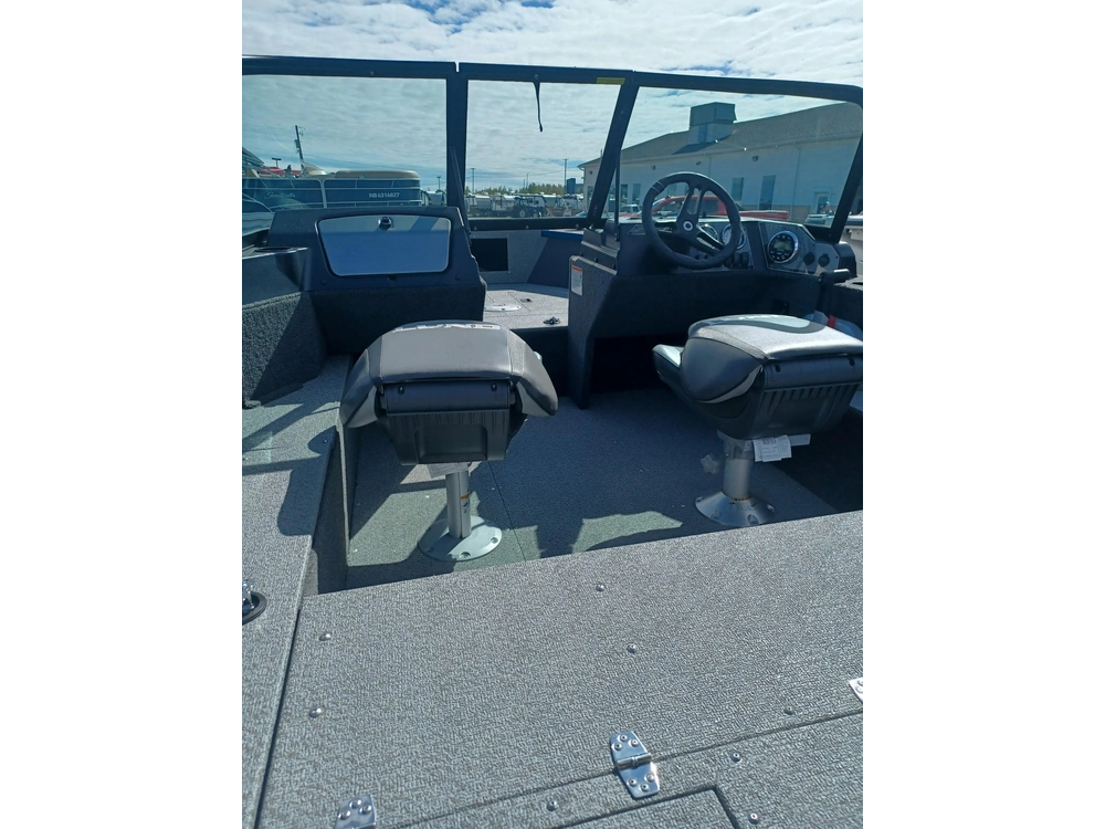 2025 Lund Boat Co 1650 Rebel Xs alt