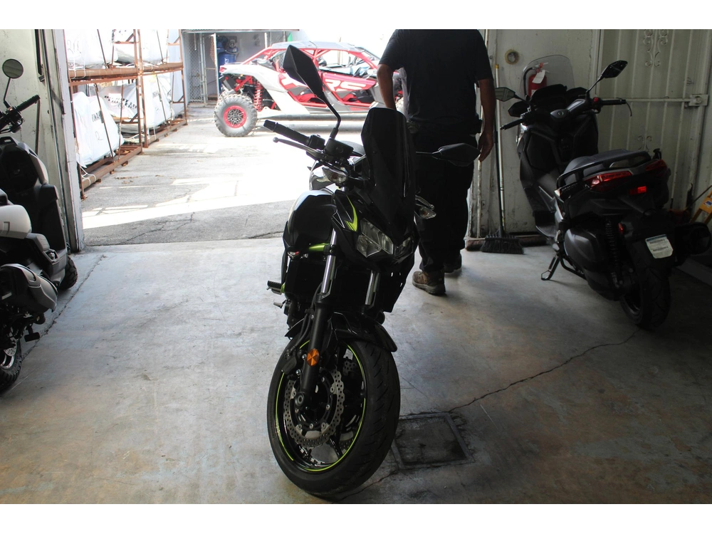 2022 Kawasaki Z650 Base