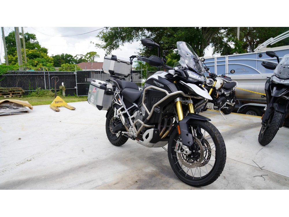 2023 Triumph Tiger 1200 Rally Explorer alt