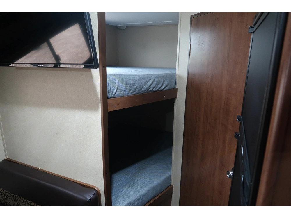 2015 Dutchmen Aspen Trail 2710bh alt