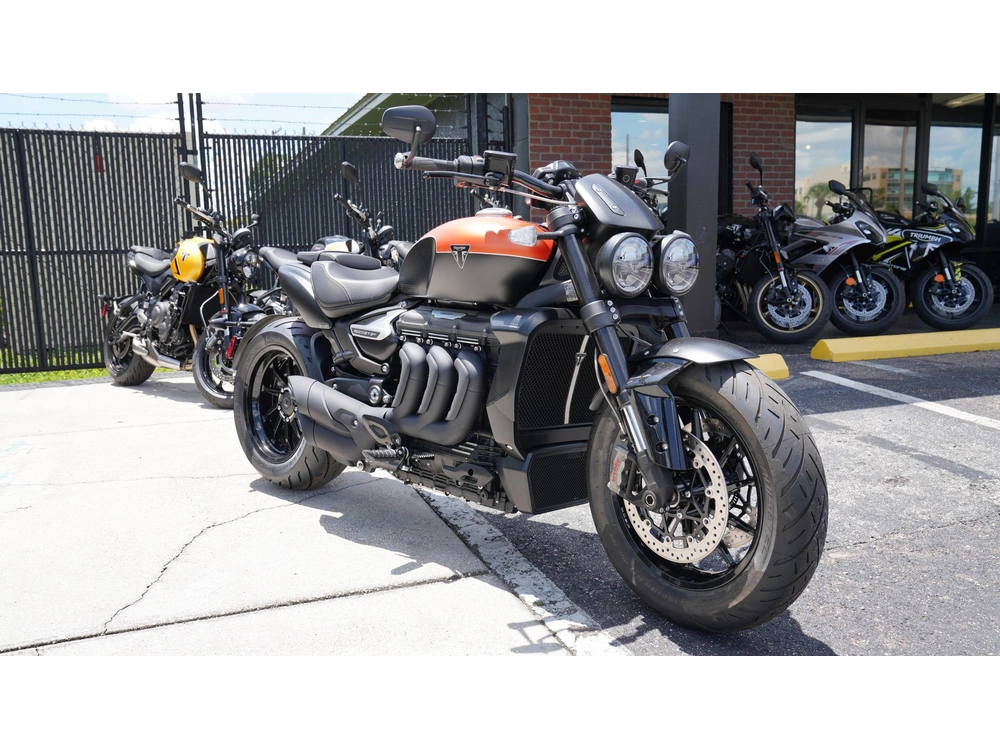 2026 Triumph Rocket 3 Storm R alt