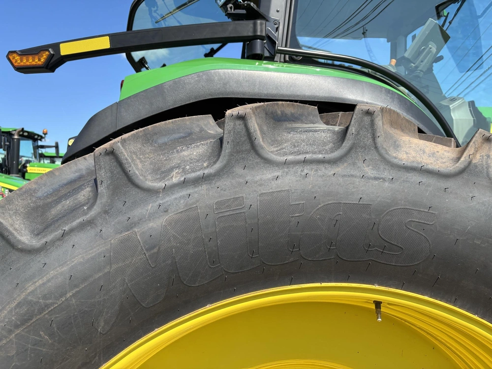 2023 John Deere 7r 210