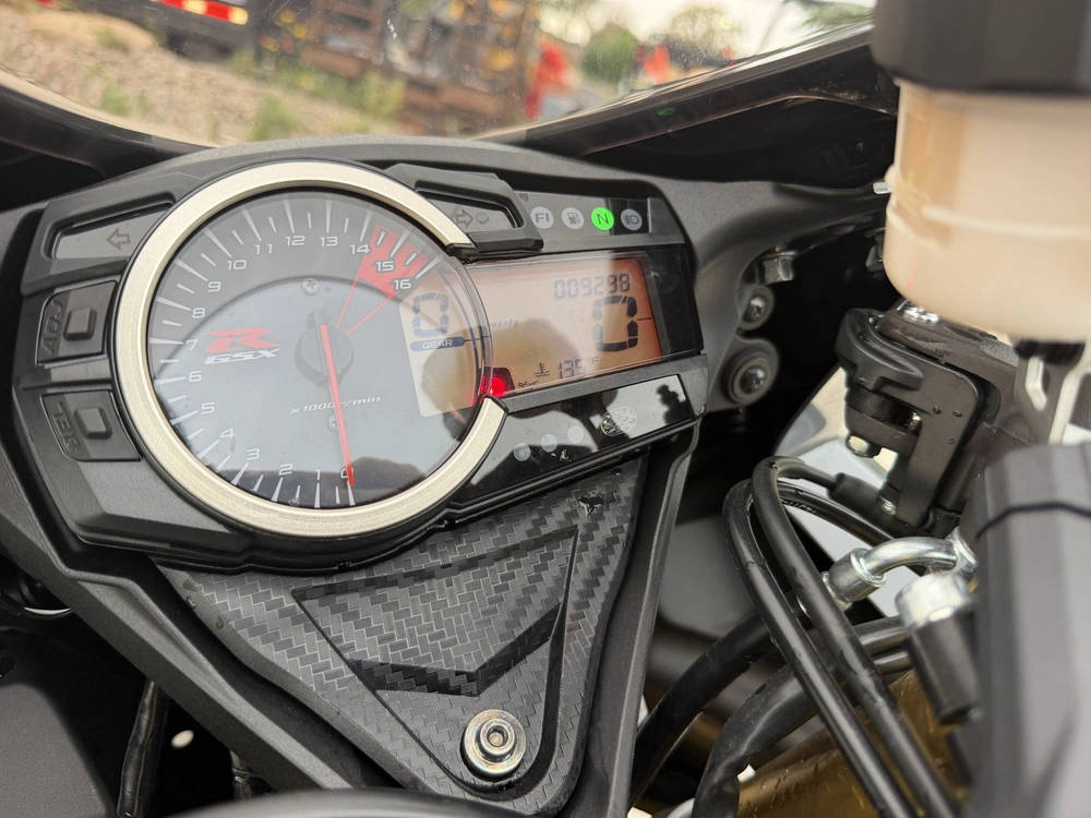 2025 Suzuki Gsx-r750z alt