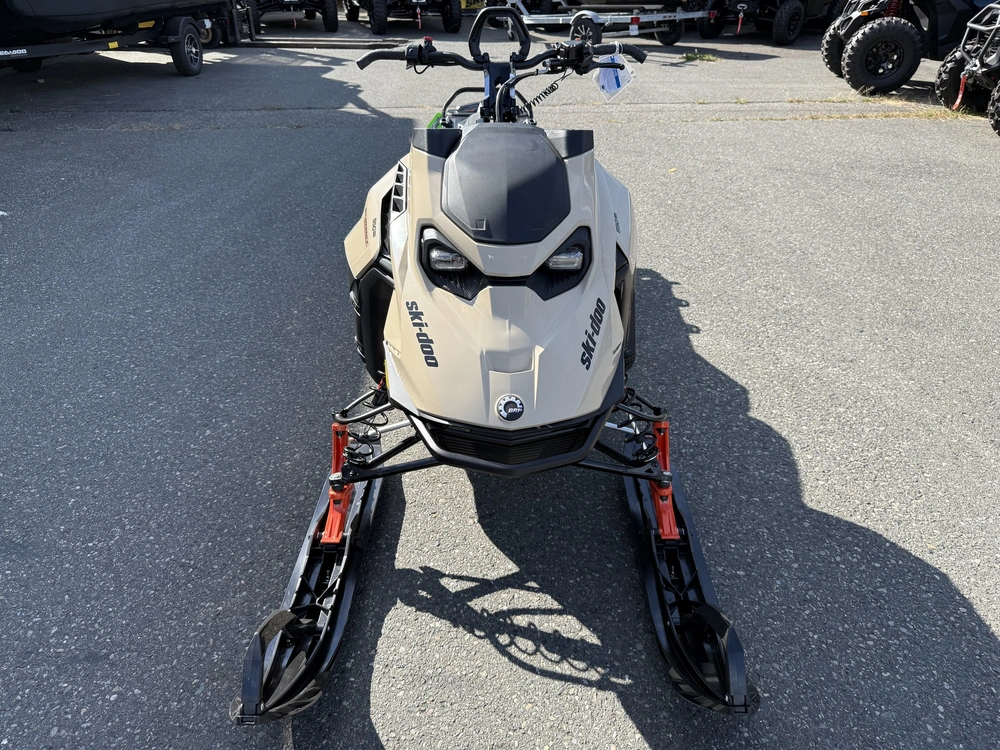 2027 Ski-doo Summit Adrenaline 154 850 E-tec Powdermax Light Flexedge 2.5' E.s alt