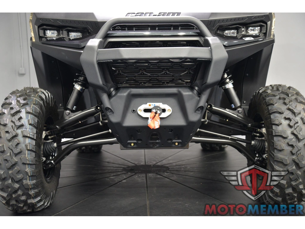 2026 Can-am Defender Xt Cab Hd11 With 10.25 In.display Dark Wildland Camo