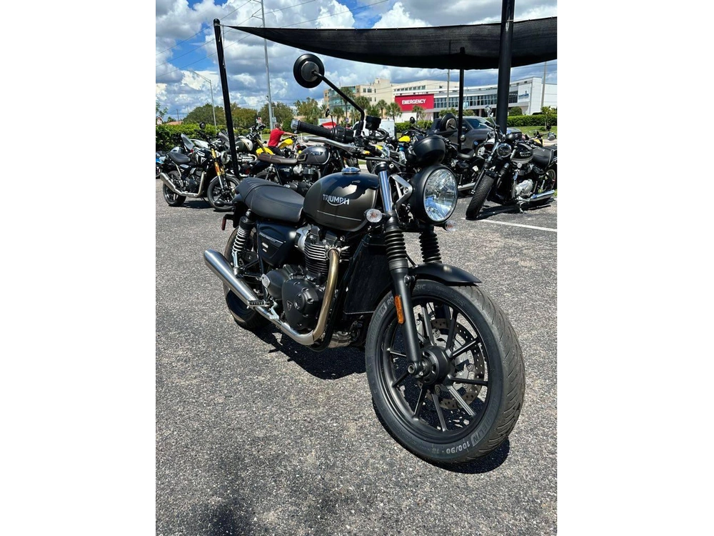 2023 Triumph Speed Twin 900 alt