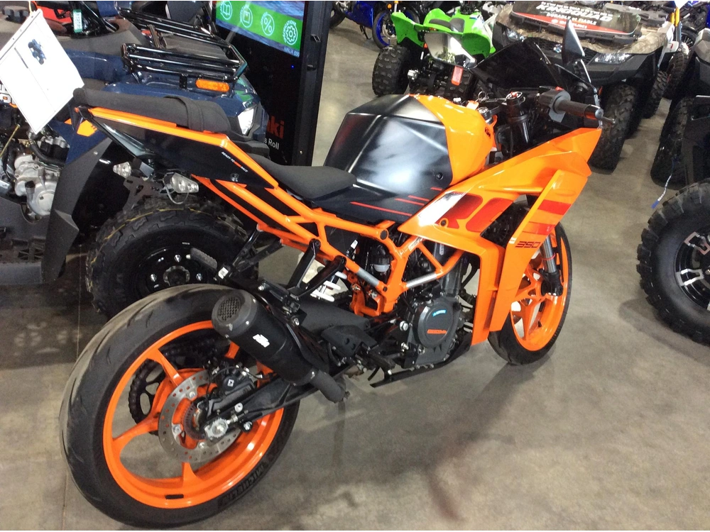 Ktm Rc 390 Abs 2024 alt