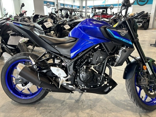 2023 Yamaha Mt-03 Mt03 Mt 03 Moins De 399cc Impeccable alt