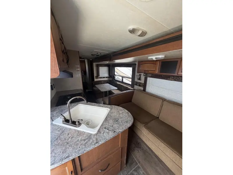 Keystone RV Springdale Summerland 2013