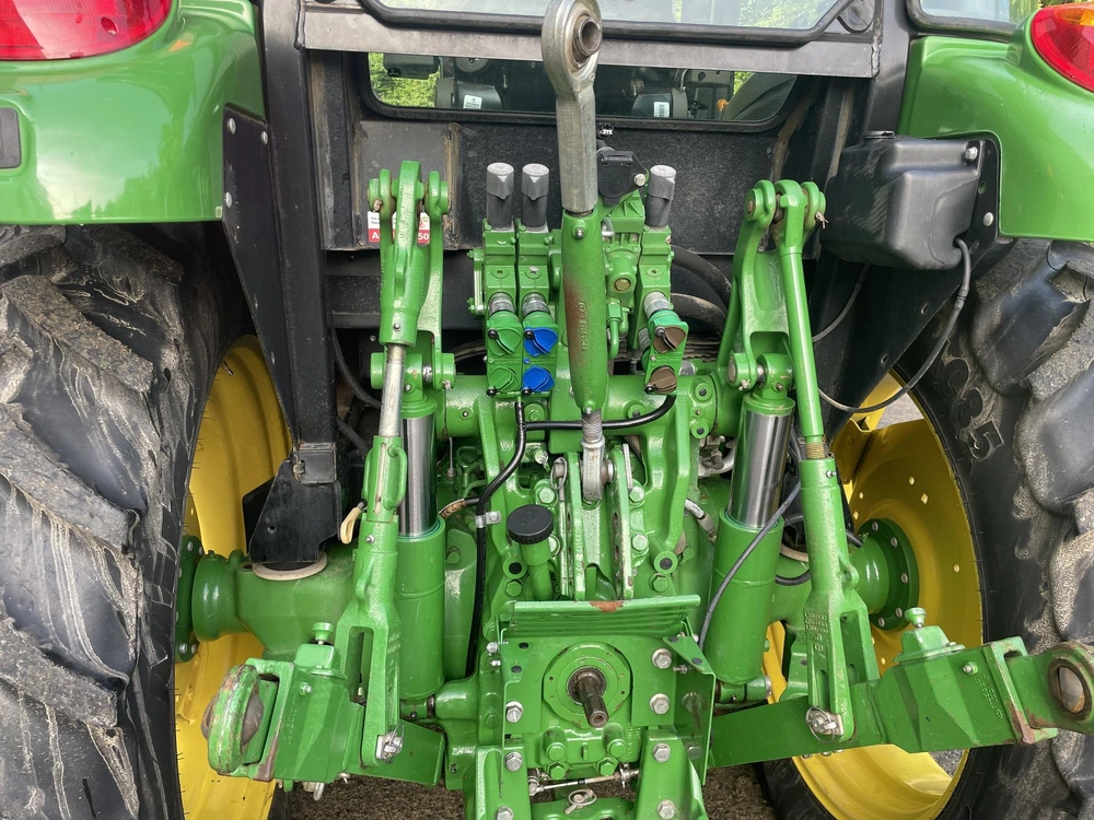 2021 John Deere 5100r alt