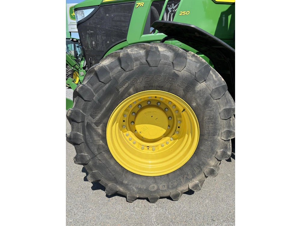 2021 John Deere 7r 250 alt