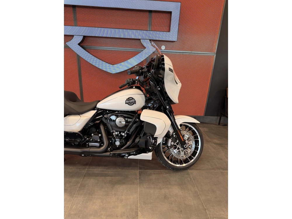 2026 Harley-davidson Grand American Touring alt