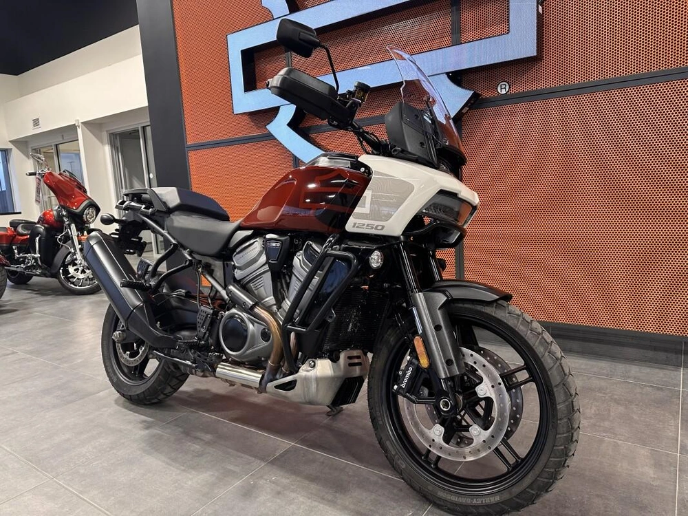2024 Harley-davidson Adventure Touring alt