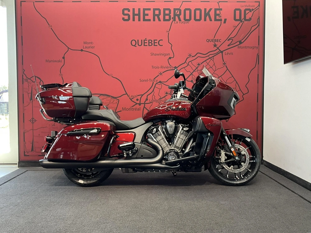 Indian Motorcycle Pursuit Dark Horse + 112 + Powerband Audio Package 2026 alt
