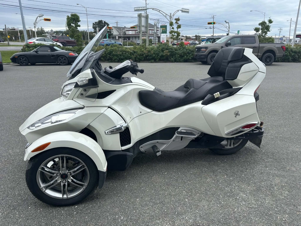 Can-am Rt Limited 2011 alt