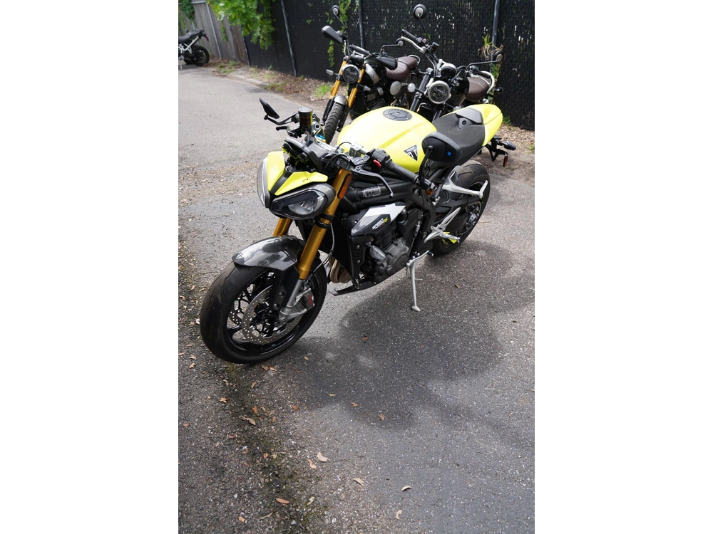 2026 Triumph Speed Triple 1200 Rx alt