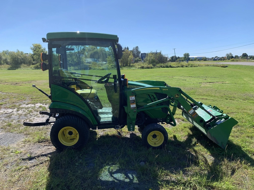 2017 John Deere 1025r alt