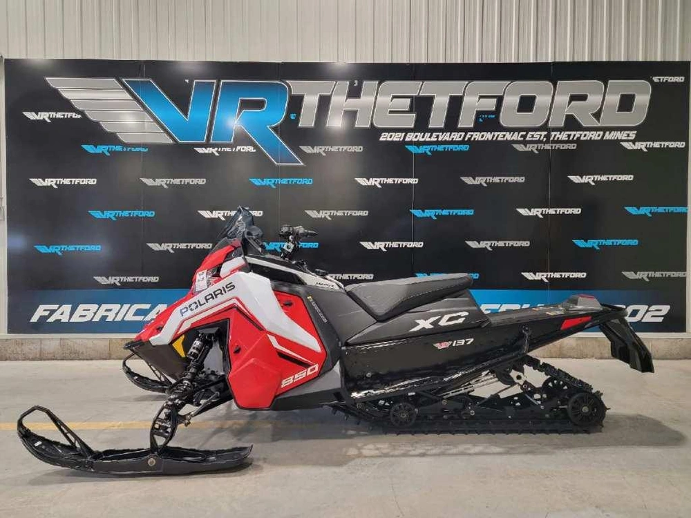 Polaris 850 Indy Xc 137 2027 alt