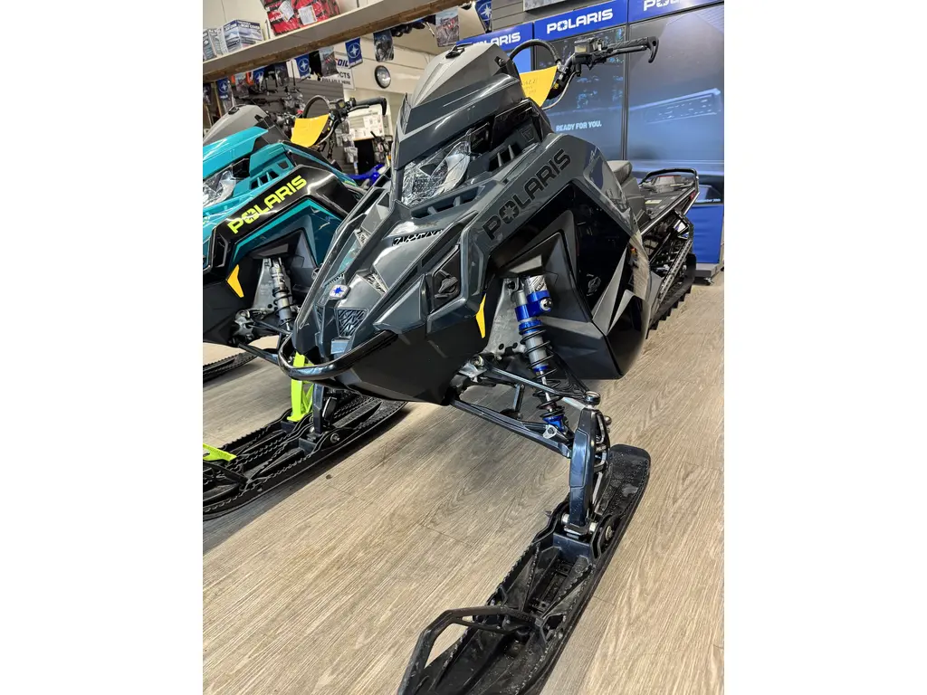 2026 Polaris 850 PRO RMK 165 7S GAUGE