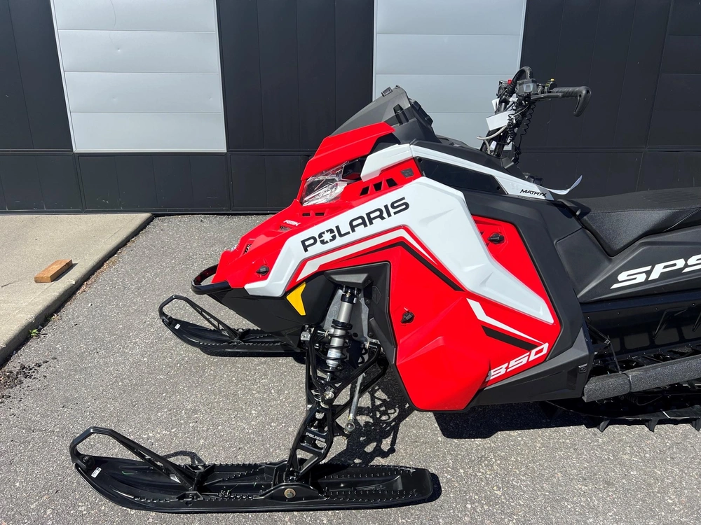 2027 Polaris 850 Rmk Sps 155 Red