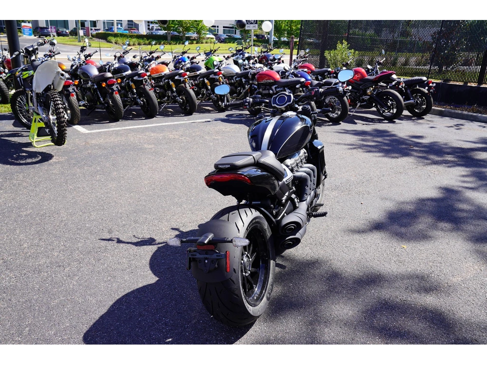 2026 Triumph Rocket 3 Storm R alt
