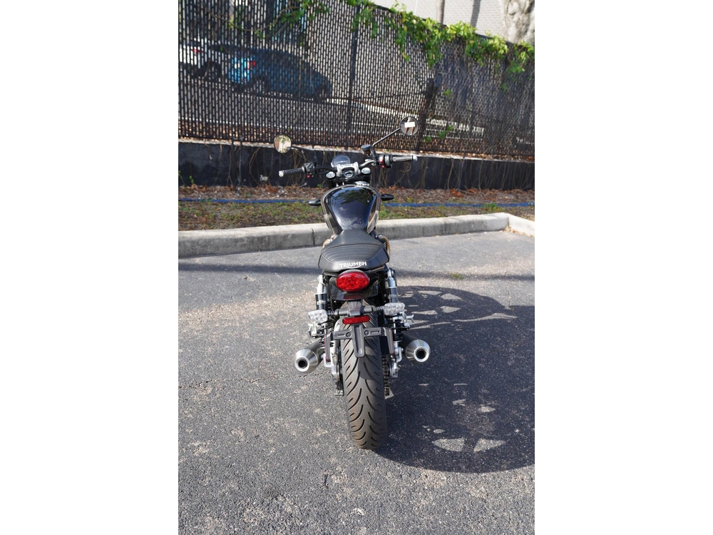 2025 Triumph Speed Twin 900 alt