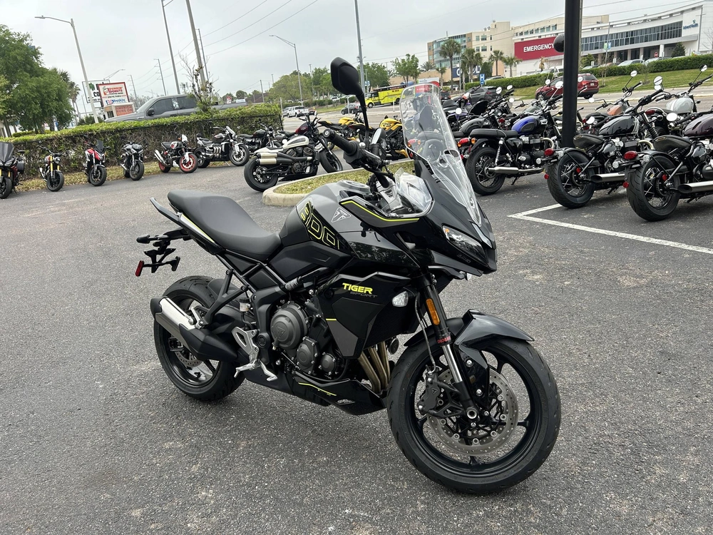 2025 Triumph Tiger Sport 800 alt