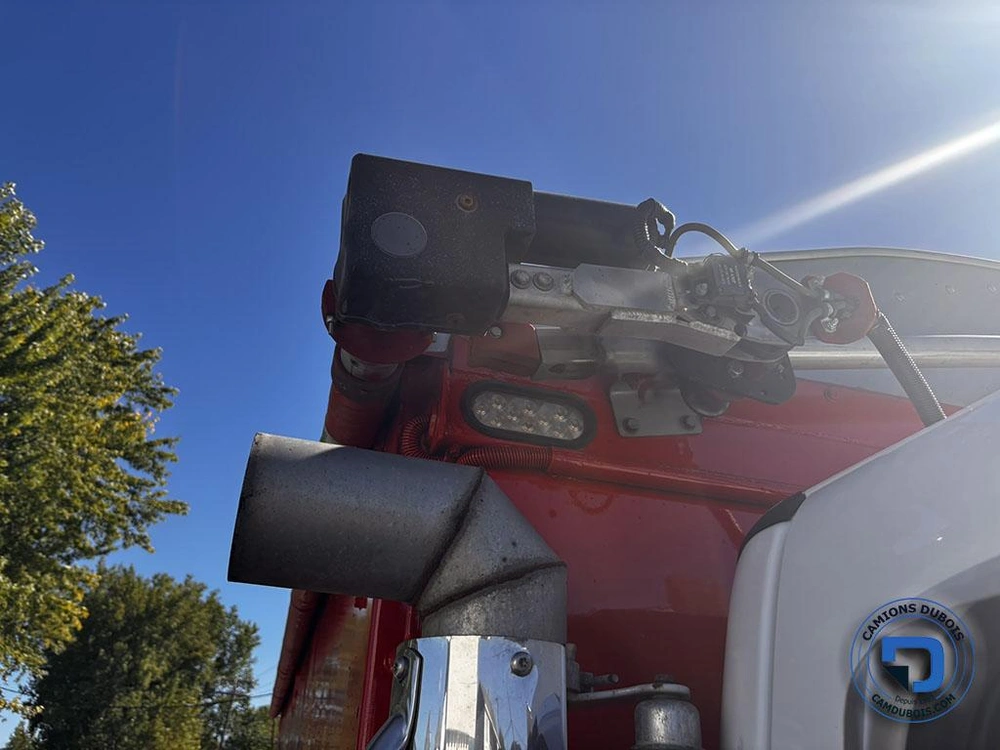Freightliner 114sd 2022 alt