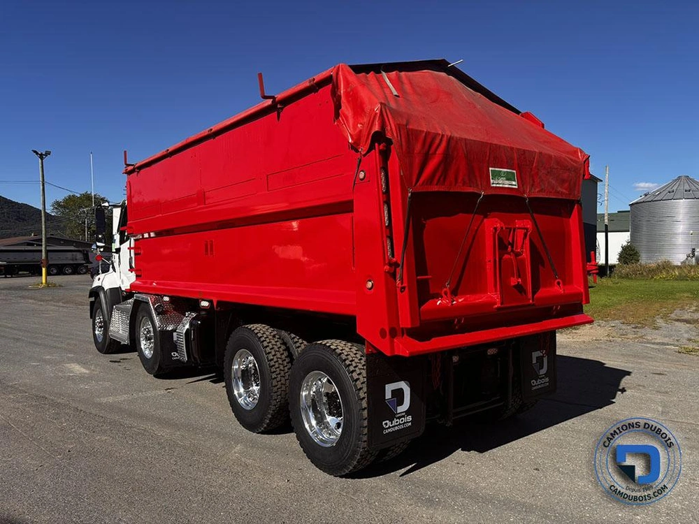 Freightliner 114sd 2022 alt
