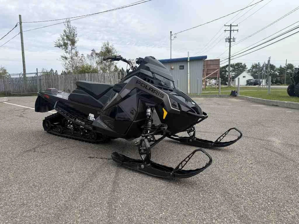 2022 Polaris Switchback 146'' 850 alt